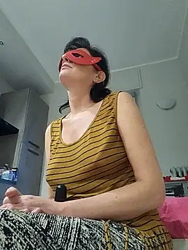 Vagabondainnamorata online show from 11.24.25