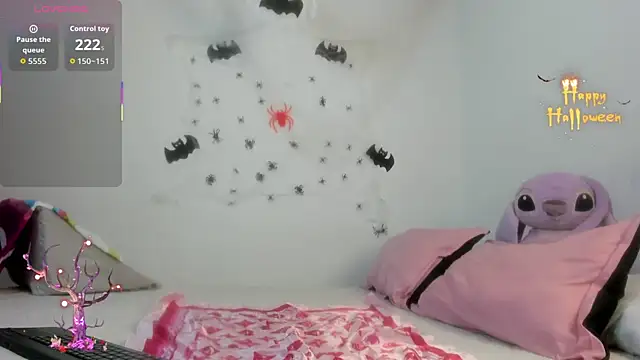 Hannah Baileyy online show from 10.28.25