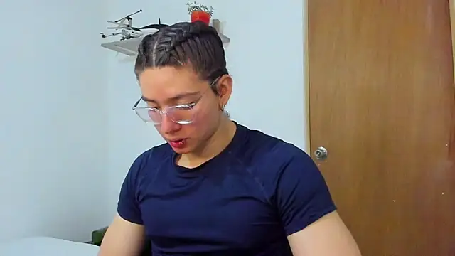 AngelBennet  online show from 02.22.25