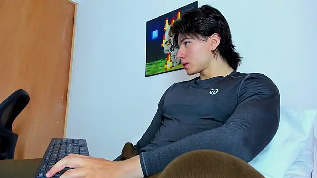 Snapshot of AngelBennet_ chatting on 06.05.26 AngelBennet online show from 06.05.26