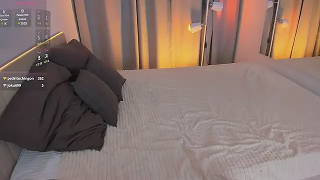 Kleo Godde online show from 01.26.25