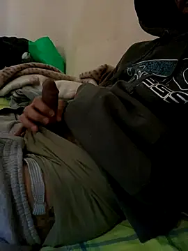 Snapshot of minetboys chatting on 12.03.25 minetboys online show from 12.03.25