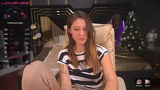 DreamyLinaa online show from 01.04.25