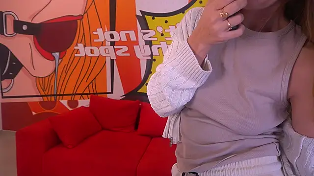 DreamyLinaa online show from 01.06.25