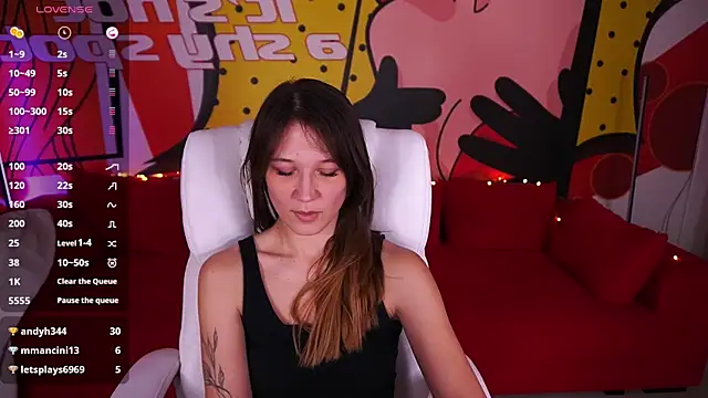 DreamyLinaa online show from 03.20.25