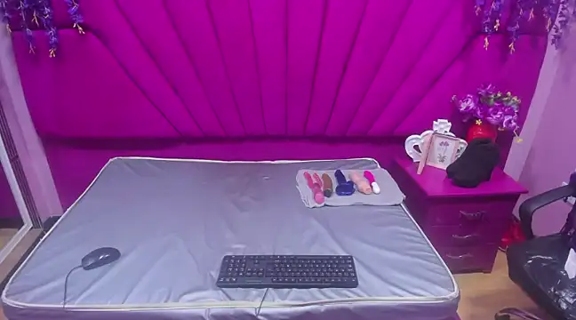 alaha evans online show from 02.02.25