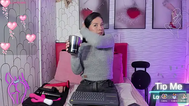 Ella Rousse online show from 03.07.25