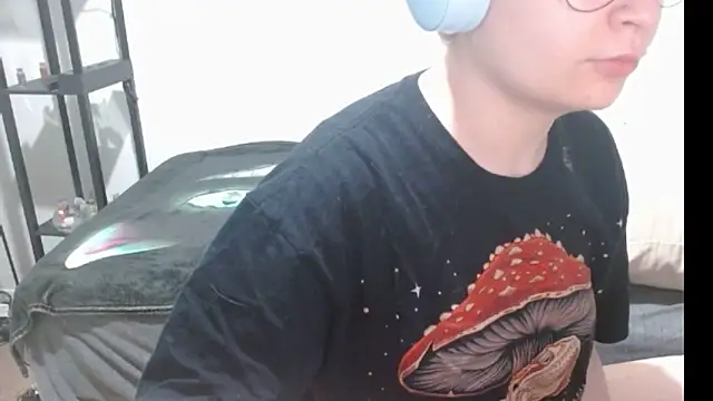 livcutebaby online show from 12.31.24