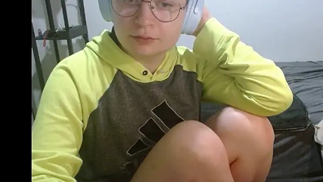 livcutebaby online show from 01.01.25
