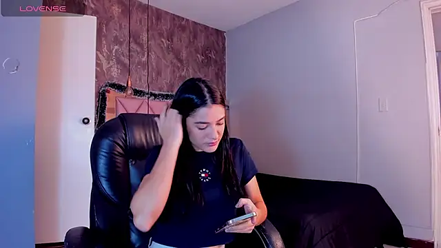 Snapshot of SKYLERWHIITEE chatting on 12.12.24 SKYLERWHIITEE online show from 12.12.24