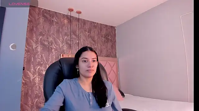 Snapshot of SKYLERWHIITEE chatting on 01.16.25 SKYLERWHIITEE online show from 01.16.25