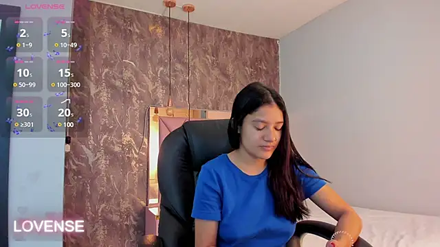 Snapshot of SKYLERWHIITEE chatting on 03.05.25 SKYLERWHIITEE online show from 03.05.25