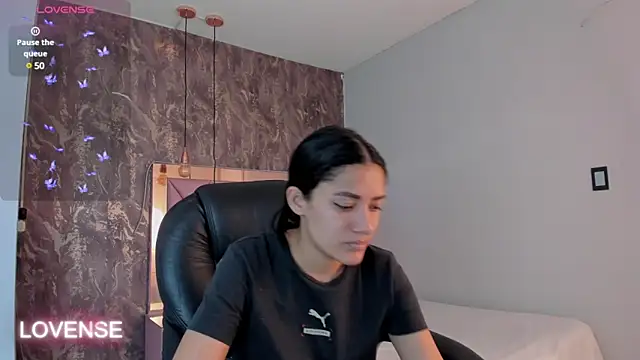 Snapshot of SKYLERWHIITEE chatting on 03.15.25 SKYLERWHIITEE online show from 03.15.25