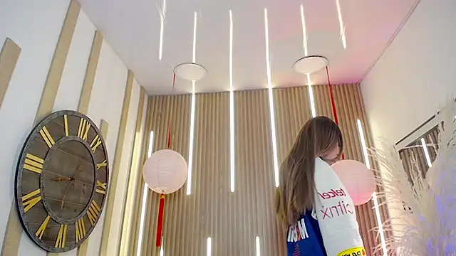 Snapshot of Aniie_Doll chatting on 01.06.26 Aniie Doll online show from 01.06.26