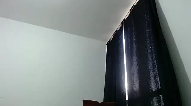 Snapshot of nicolle_milf1978 chatting on 02.01.25 nicolle milf1978 online show from 02.01.25