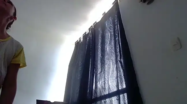 Snapshot of nicolle_milf1978 chatting on 02.18.25 nicolle milf1978 online show from 02.18.25