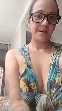 Snapshot of nicolle_milf1978 chatting on 09.24.25 nicolle milf1978 online show from 09.24.25