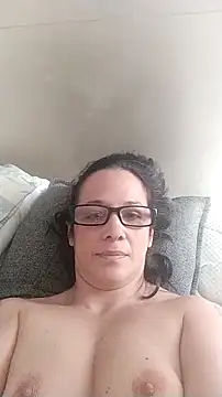 nicolle milf1978 online show from 12.02.25