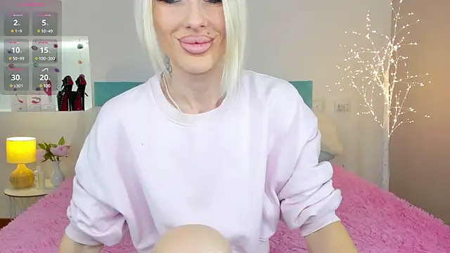 Lana kitty   online show from 01.30.25