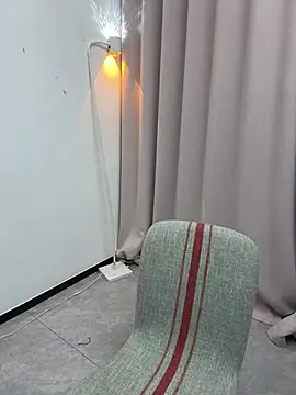 Selenaaaaa- online show from 02.22.25