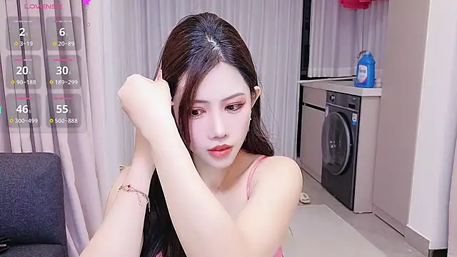 Selenaaaaa- online show from 03.03.25