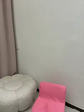 Selenaaaaa- online show from 03.21.25