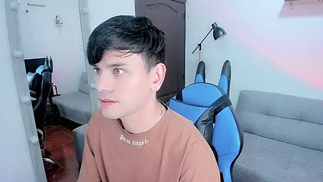 Snapshot of joe_jhon chatting on 01.26.25 joe jhon online show from 01.26.25