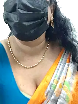 Snapshot of rekha_naier chatting on 02.12.25 rekha naier online show from 02.12.25