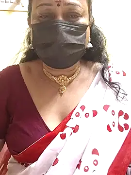 Snapshot of rekha_naier chatting on 02.23.25 rekha naier online show from 02.23.25