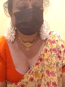 Snapshot of rekha_naier chatting on 03.12.25 rekha naier online show from 03.12.25