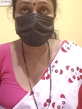 Snapshot of rekha_naier chatting on 03.13.25 rekha naier online show from 03.13.25