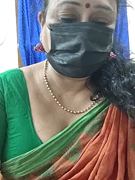 Snapshot of rekha_naier chatting on 09.20.25 rekha naier online show from 09.20.25