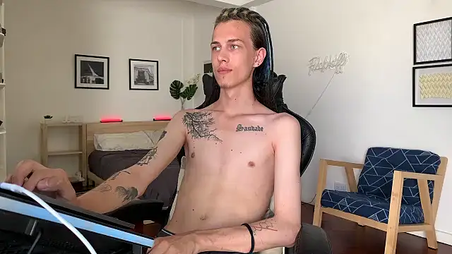 Den BlueXx online show from 01.22.25