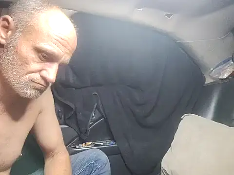 Snapshot of DatingProfile_USA_43_str8 chatting on 02.07.25 DatingProfile USA 43 str8 online show from 02.07.25