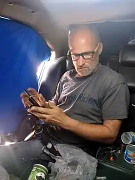 Snapshot of DatingProfile_USA_43_str8 chatting on 02.14.25 DatingProfile USA 43 str8 online show from 02.14.25