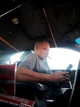 Snapshot of DatingProfile_USA_43_str8 chatting on 11.29.25 DatingProfile USA 43 str8 online show from 11.29.25