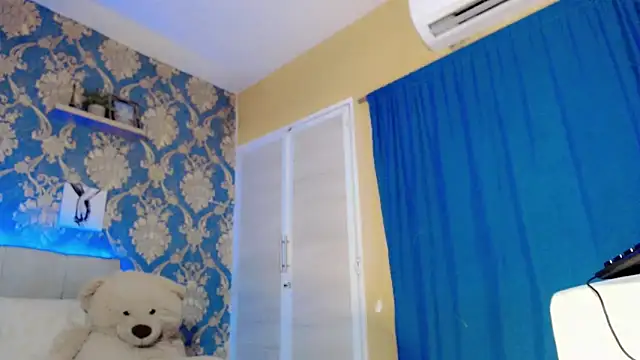 nicoledollts online show from 02.08.26