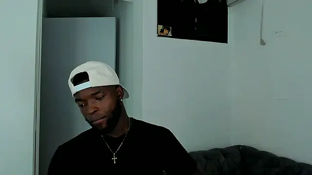 Snapshot of Dylan_Taylor chatting on 09.11.25 Dylan Taylor online show from 09.11.25