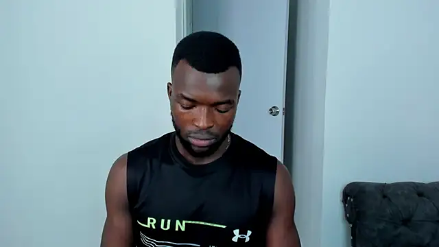 Snapshot of Dylan_Taylor chatting on 10.10.25 Dylan Taylor online show from 10.10.25