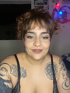 Snapshot of name_less_lulu chatting on 02.11.26 name less lulu online show from 02.11.26