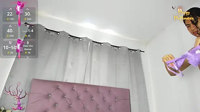 Snapshot of _lexx1e chatting on 10.17.25 lexx1e online show from 10.17.25