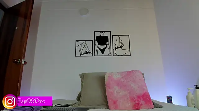 ellie mcdonald online show from 10.06.25