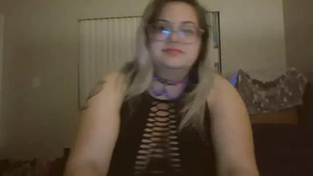 HoneyBear19 online show from 02.04.25