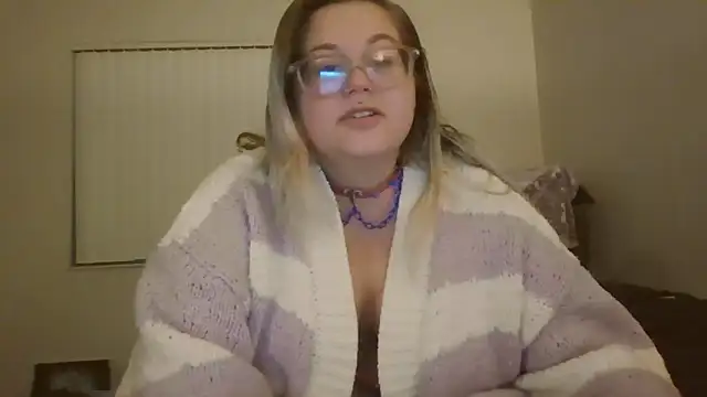 HoneyBear19 online show from 02.24.25