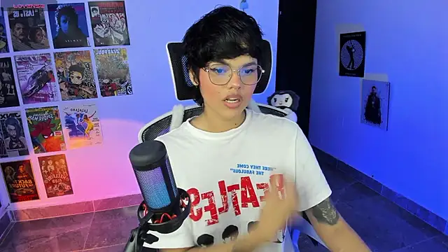 Snapshot of gooddess_isis chatting on 02.21.26 gooddess isis online show from 02.21.26