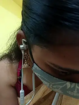 Snapshot of Tamil_Shalini_Lustyy chatting on 01.16.25 Tamil Shalini Lustyy online show from 01.16.25