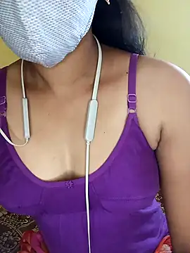 Snapshot of Tamil_Shalini_Lustyy chatting on 02.05.25 Tamil Shalini Lustyy online show from 02.05.25