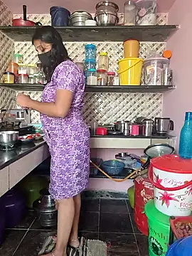 Snapshot of Tamil_Shalini_Lustyy chatting on 10.13.25 Tamil Shalini Lustyy online show from 10.13.25