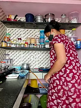 Snapshot of Tamil_Shalini_Lustyy chatting on 10.21.25 Tamil Shalini Lustyy online show from 10.21.25