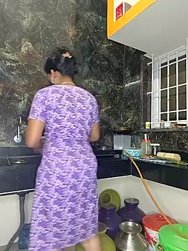 Snapshot of Tamil_Shalini_Lustyy chatting on 11.11.25 Tamil Shalini Lustyy online show from 11.11.25